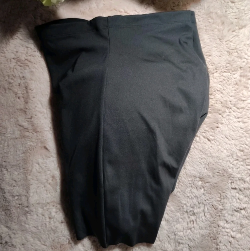 $108 Skims Body Hip Enhancing Padded Mid Thigh Short Large - Picture 5 of 7